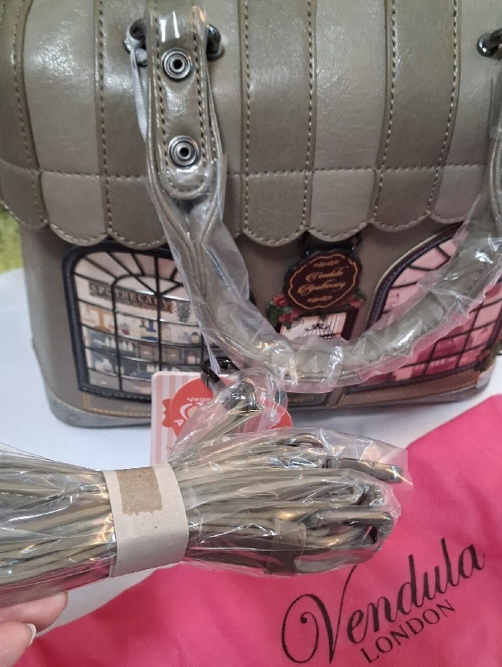 NWT Vendula London Apothecary Grab Bag Shopfront Vegan Leather Novelty Purse RAR - Picture 8 of 9